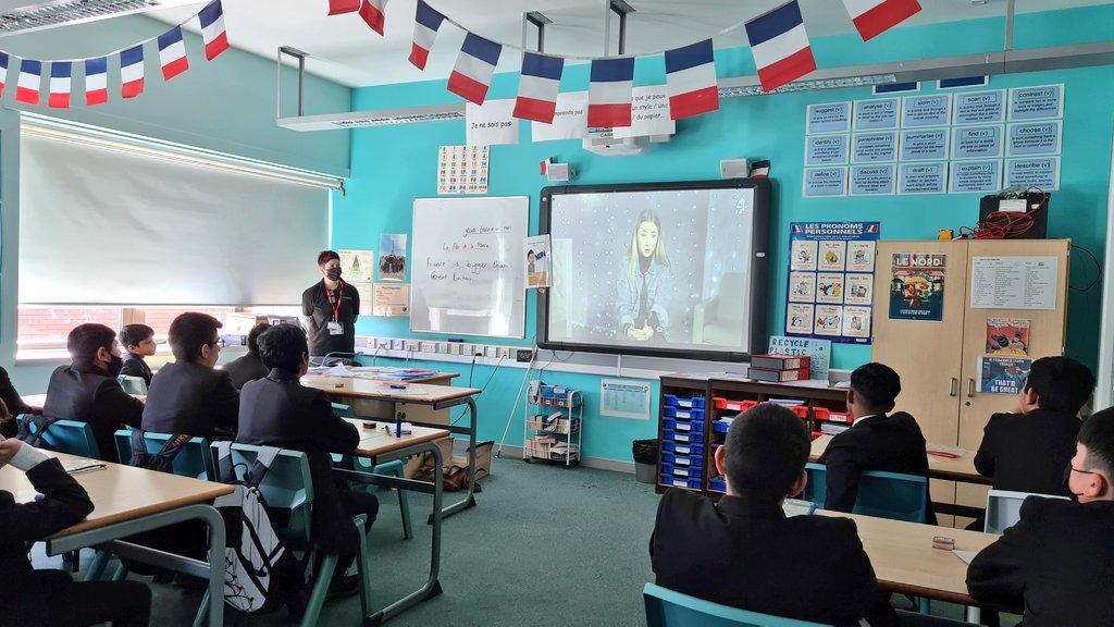 Burnage_Academy's tweet photo. Thank you to @Diversifynowuk who are delivering workshops about the topic and looking at misogyny, and how it impacts women. Powerful video here featuring the cast @Hollyoaks

#genderequality #whyshouldi https://t.co/35B00WuMjk