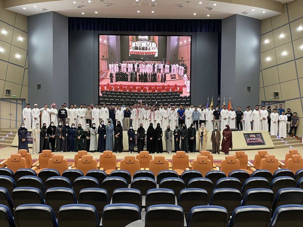 PMU_Mediaclub's tweet photo. اليوم الاخير من دورة OSHA للمهندسين والمهندسات👷‍♀️👷. شكراً لجميع من حضر وشكراً لجميع من نظم وبالخصوص @SC_pmu و @Baadr_pmu ! https://t.co/OXIrHmo8TP
