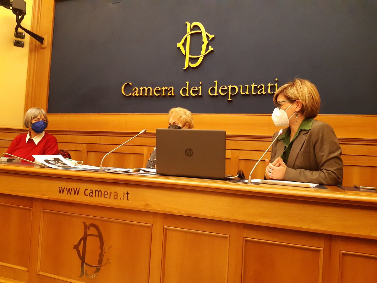 Facciamo_ECO's tweet photo. In diretta da @Montecitorio per l'anniversario di #LauraConti, una grande politica dall'anima ambientalista senza della quale, gran parte delle consapevolezze dell' #ecologia non ci sarebbero state. Abbiamo ancora bisogno delle sue parole come guida in questa #amnesiaambientale. https://t.co/O61mQszqld