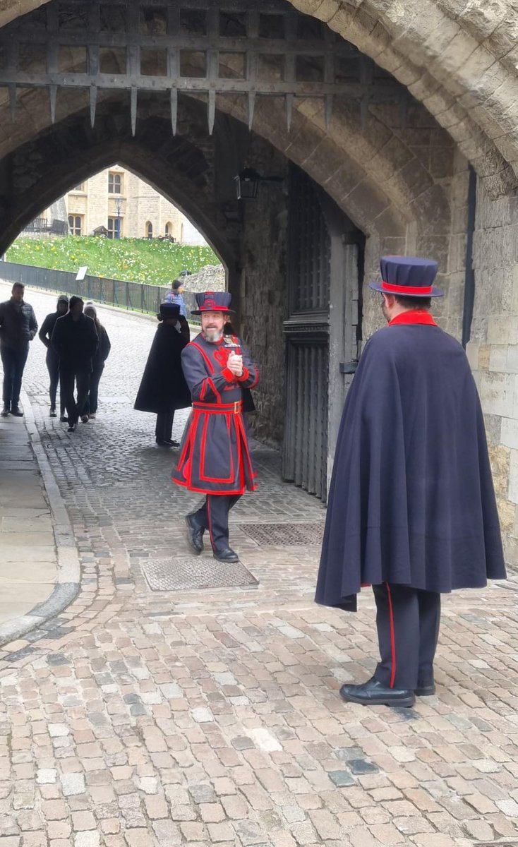 edengirlsslough's tweet photo. @TowerOfLondon trip today with our Y10s. #History #KS4Curriculum #Humanities #Enrichment https://t.co/N2NiZjM2q7