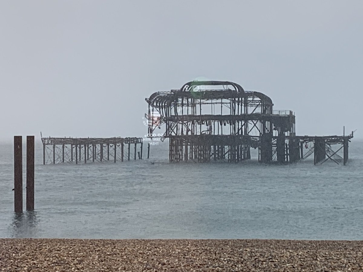 MelFordTalent's tweet photo. First sun now snow at epic venue! But the most action is happening inside #TestBash #Brighton ⁦@ministryoftest⁩ ⁦@IQVIA_UK⁩ https://t.co/eXzH9uHvCb