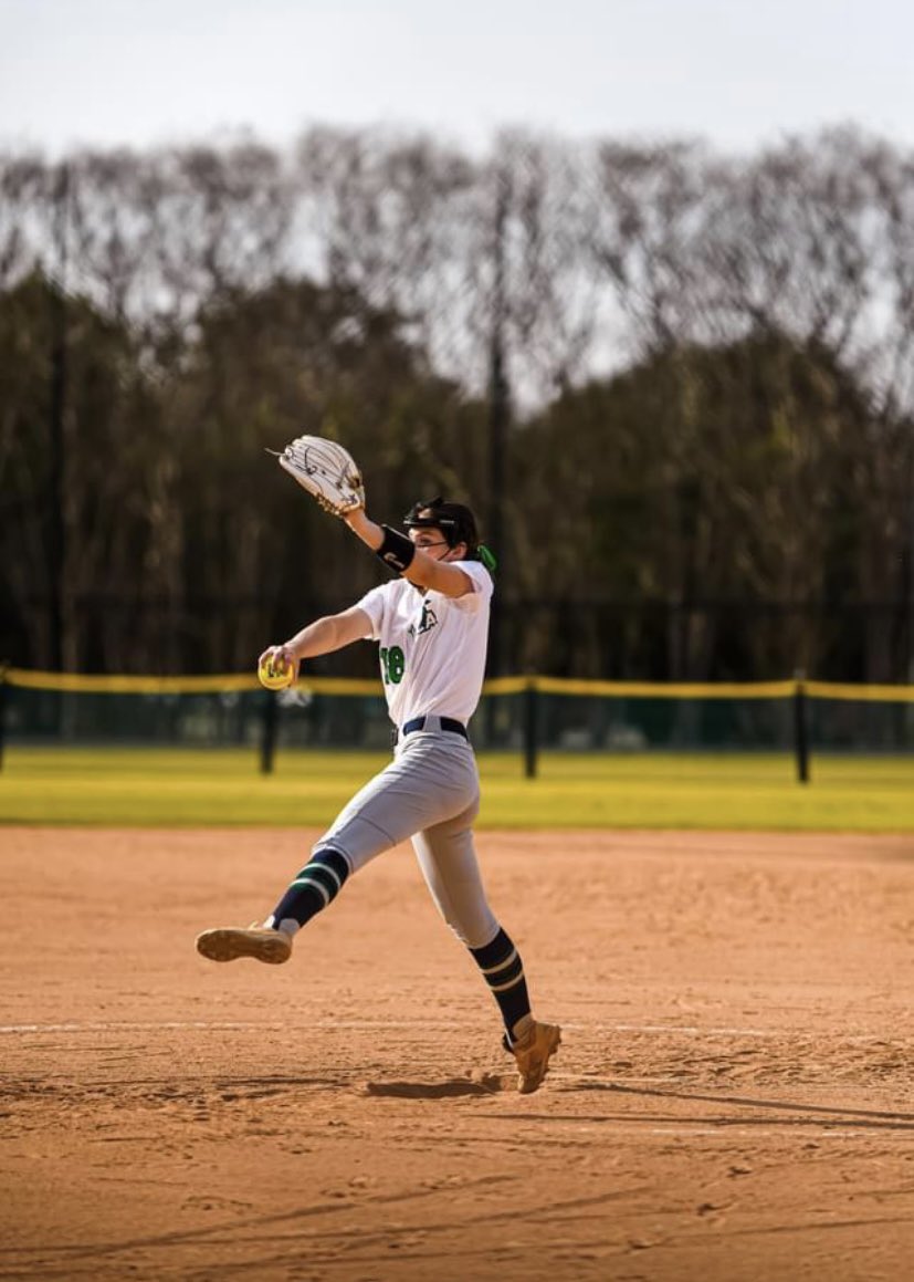 jamison_noonan's tweet photo. great game tonight at home with another win 3-2 bringing us to 14-3 on the season. the last two nights I threw 9 innings with 20 strikeouts. so grateful for this team💙💚@LegionSoftball @BanditsCrowe16u @BanditsNc https://t.co/GyekVpGaz5