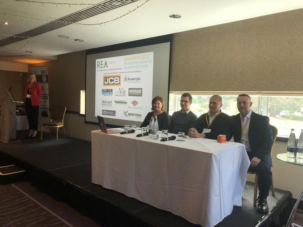 Great panel discussion to kick off Organics 2022's second session of the day!

Chaired by <a href="/EnvarComposting/">Envar Composting Ltd</a>'s Kate Stansfield, with speakers:  Emma Beal - NAWDO, David Newman - <a href="/bbia_uk/">BBIA</a>, Mark Richmond - <a href="/WRMLtd/">WRM</a>, and Grant Keenan - <a href="/keenanrecycling/">Keenan Recycling</a>.