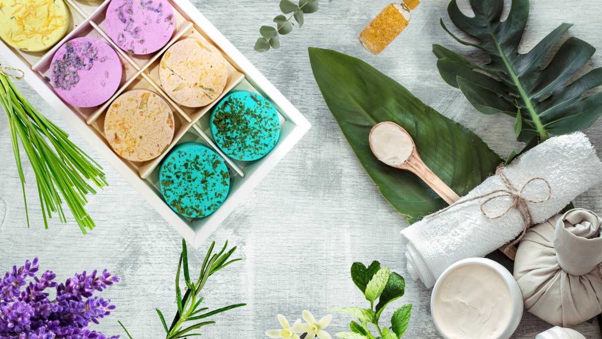 strongismybeaut's tweet image. Shop our Amazon Store in Canada &amp;amp; US and apply the savings before you checkout!

🇺🇸 amzn.to/3fxtaUt 
🇨🇦 amzn.to/3fzRQvi

#showersteamer #showerbombs #essentialoils #organic #spring #giftideas #giftformom #mothersday #strongismybeautiful #beyourownkindofbeautiful