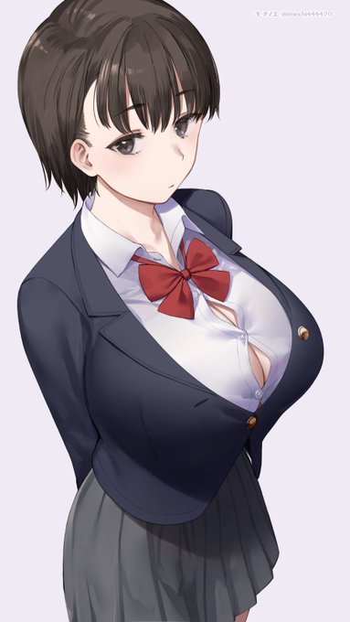 発育の速度についていけてない制服 