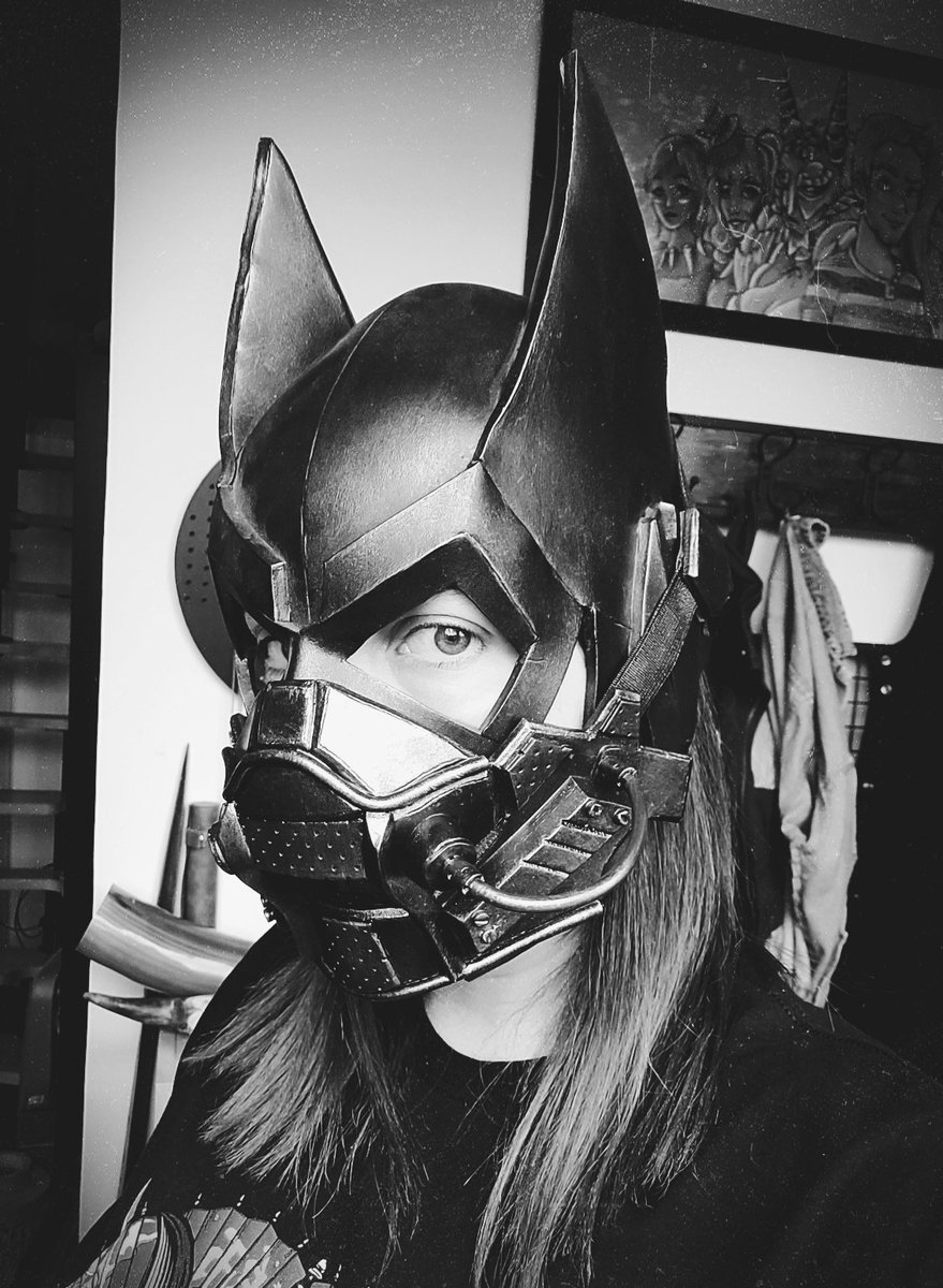 Kumapixel's tweet photo. I am Bat and Bane 🦇🤖 (copyright name by @dounice50) #batmancosplay #Batman https://t.co/FAqV0yAoap