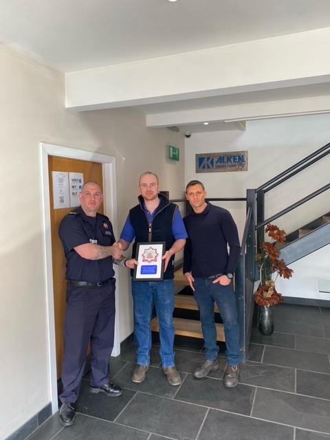 DerbyshireFRS's tweet photo. We have been celebrating 3 employers for allowing their employees to respond as On-Call Firefighters during working hours. Thanks to #AlkenEngineering, #AlkenSystems &amp; @StreetCrane  @NewMillsFireStn @chapel_on 
https://t.co/dSspecWP0e https://t.co/F4stXybWaU