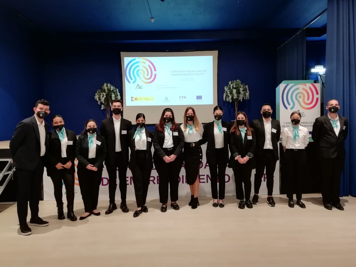 EEspigares's tweet photo. @NoemZambrana Fundamentales en la organización de estas Jornadas ¡ Muy buen trabajo hecho ! Grandes profesionales 👏🏻👏🏻👏🏻👏🏻😆 @cepmarbellacoin @cepmalaga @cepantequera @FPAndaluza @EducaAnd https://t.co/WE1sp2yypZ