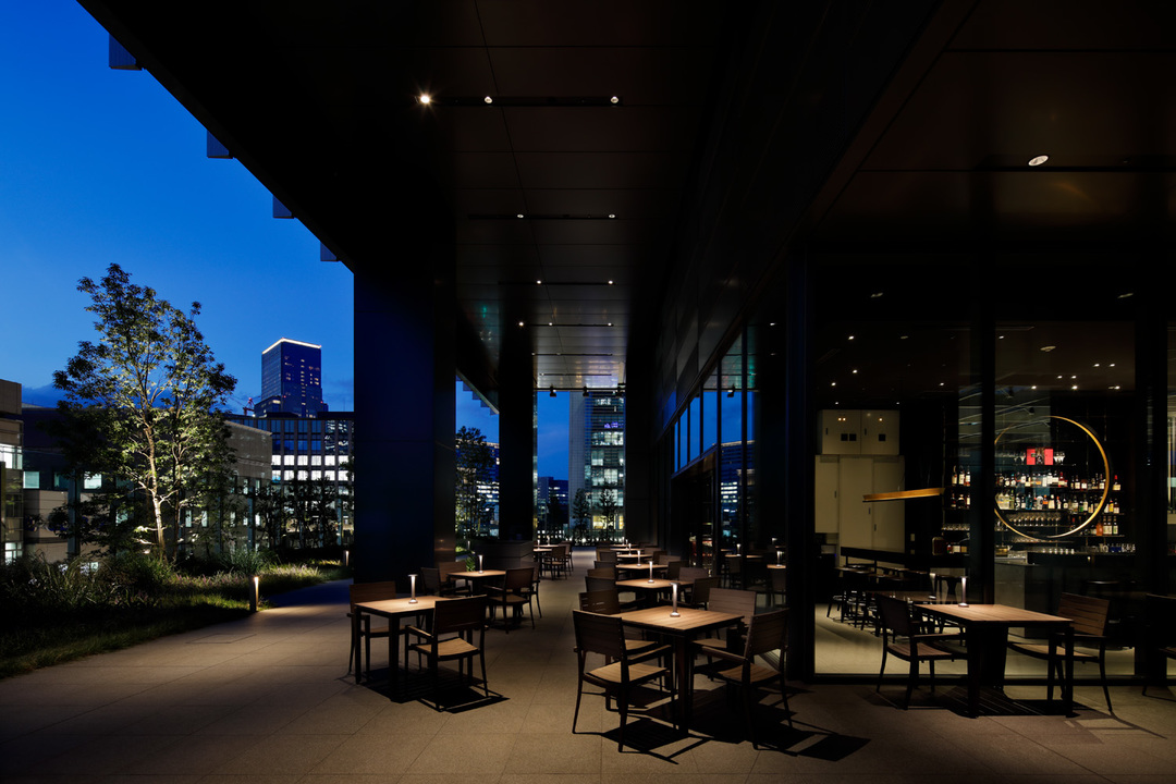 レン 日本橋駅直結 Two Rooms Cafe Grill Bar 日本橋 青山の人気店tworoomsの姉妹店が昨年11月にオープン 青山の店舗に比べると穴場で予約も取りやすいし オシャレで心地よい店舗の雰囲気は大人のランチデート ディナーデートにオススメ この雰囲気