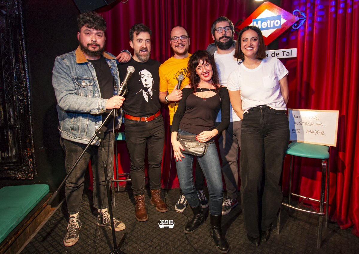 CMadafakas's tweet photo. Aquí están los MDFKS que lo petaron ayer en Fulanita de Tal 🖤🖤🖤 https://t.co/NYIzxR609U