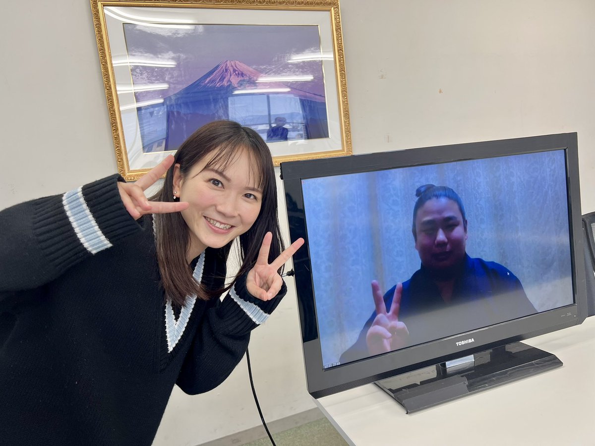 nagomimi753's tweet photo. 今夜の京スポ、最終回は、
午後9時から1時間の拡大スペシャルでお送りします！！
これまでの18年を振り返り懐かしい映像もたっぷり。そして、
最終回に向けては、元 龍谷大平安高校→立命館大学出身、現在スリーボンドの元氏玲仁投手。元 日吉ヶ丘高校、力士の鳴滝 翔月さんにインタビューも♪ https://t.co/bTjMzhrdLc