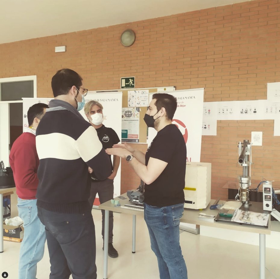 ETSII_Bejar's tweet image. El @fablabusalbejar expone algunos de los proyectos que han realizado en el #ArduinoWeek en Extremadura con @LabMerida, @XtreneMakerLab, @smartopenlab, @FablabBadajoz, @CircularFab. Algunos proyectos del #TCUE de @fgusal
Great day and excellent work! We will see you soon!