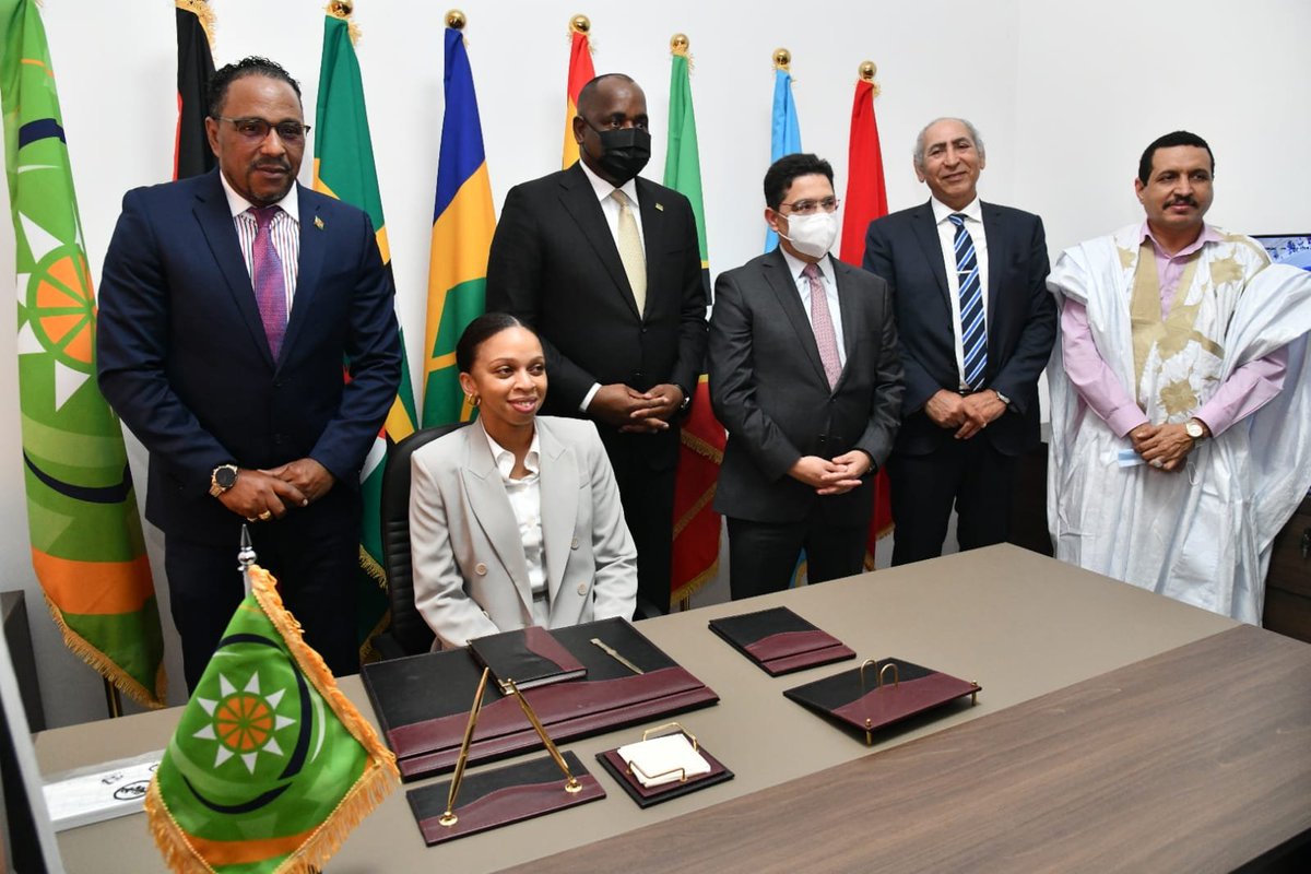 Marocdiplo_EN's tweet photo. Inauguration today in Dakhla of the Representation of the Organisation of Eastern Caribbean States by MFA Nasser Bourita and the Prime Minister of the Commonwealth of Dominica, Mr. Roosevelt Skerrit. https://t.co/ZvkUJcXrbF