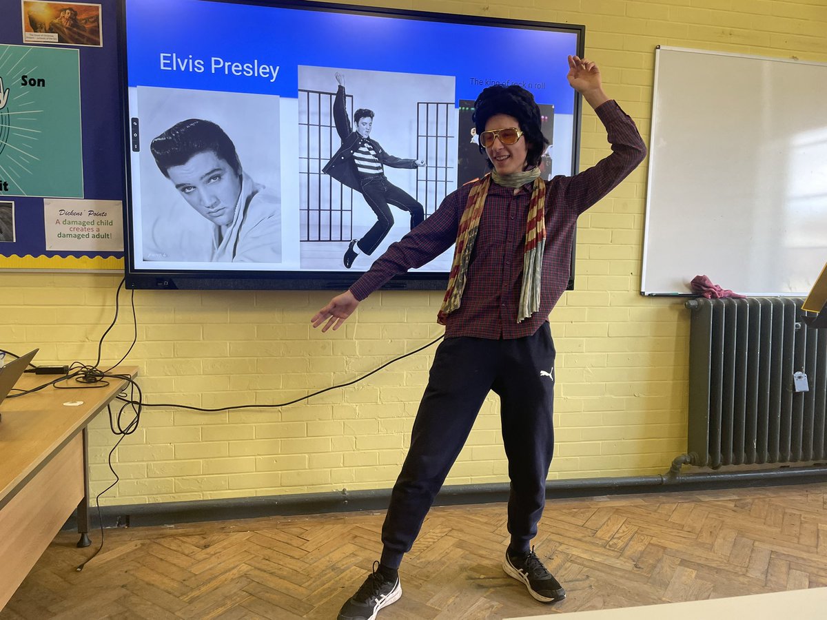 jrichardson_j's tweet photo. Amazing speeches again today from Year 10 @verulamschool and even Elvia made an appearance 👏 our students are full of character #CreativeThinkersForLife #VerulamForLife https://t.co/Yrs6r6eoPK