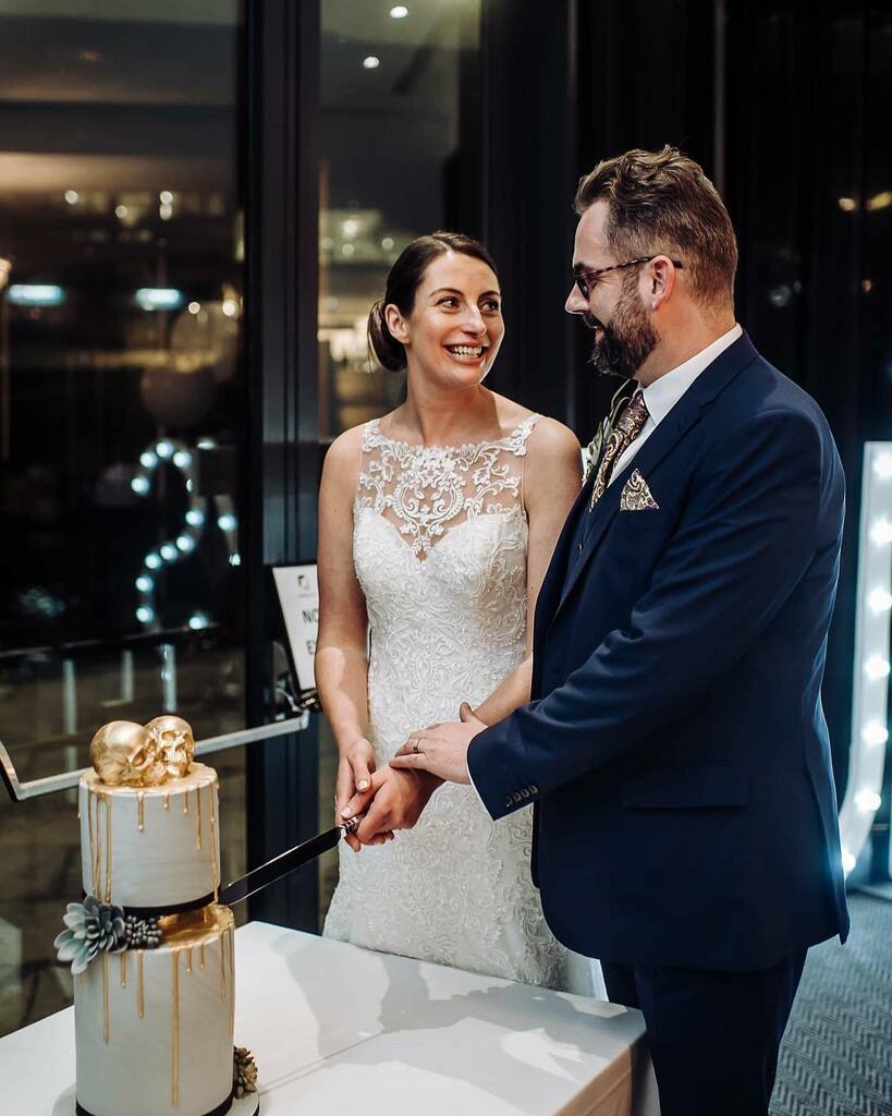 MrsUrbanGiant's tweet photo. Happy anniversary @theurbangiant 10 years together and 4 years married ❤️ 

#4yearsdown #weddinganniversary #married #tallteacher #theurbangiant #targetmember #MrsUrbanGiant #Boldmere https://t.co/trOcGg51Js https://t.co/J1v7xXTlIf