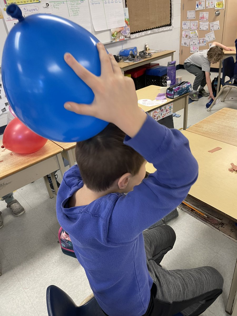 As we learn about energy in our lives, we explored static electricity!