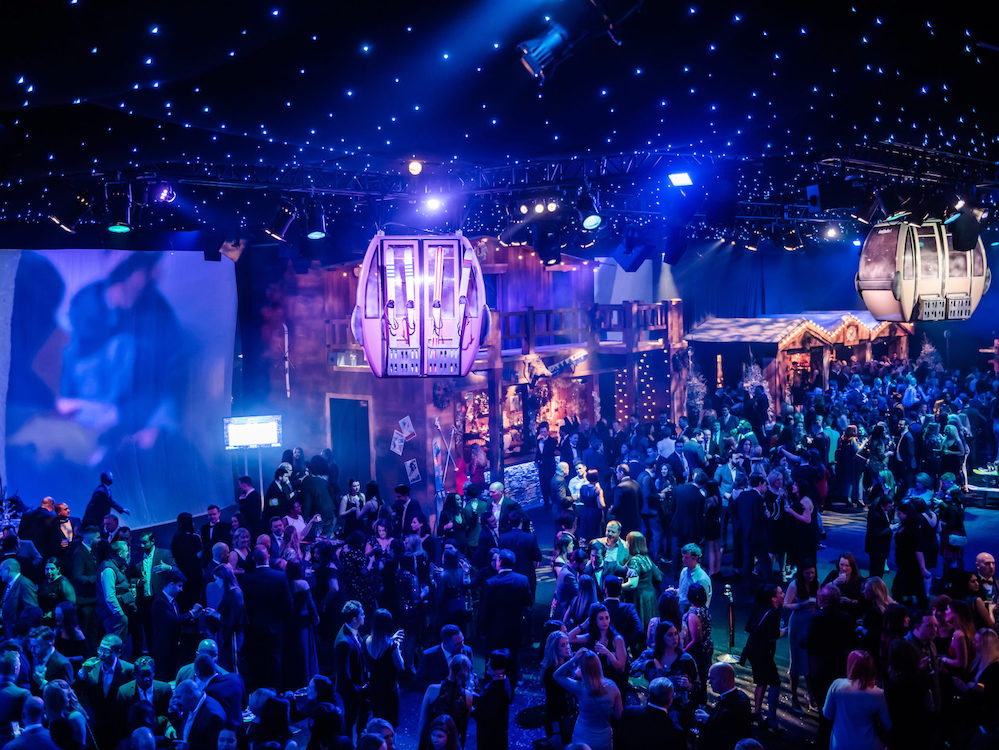 The London Ski &amp; Snowboard Festival is back in October  — more details here on the event and ticket prices here: wheretoskiandsnowboard.com/news/london-sk…

#ski #snowboard #londonskishow