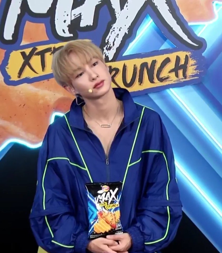 q_obz's tweet image. His hair 🤩🤩🤩🤩🤩🤩🤩