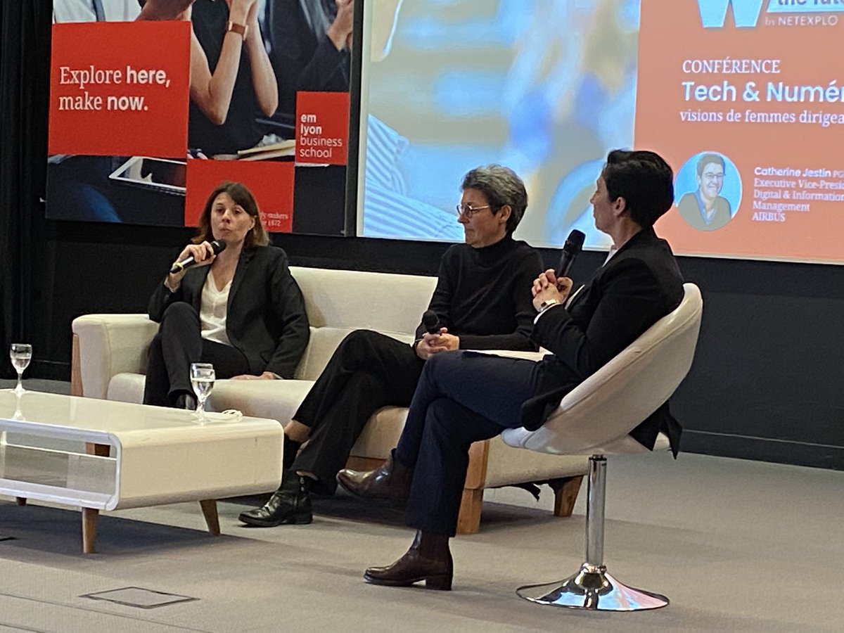 EMLYON's tweet photo. "Les entreprises de la tech ont compris que l’innovation était favorisée par la diversité des profils : davantage de femmes, davantage de profils issus de filières hors ingénierie… Plus de diversité de points de vue pour résoudre des problèmes complexes" @Celine_RC https://t.co/woRjwHQNJh