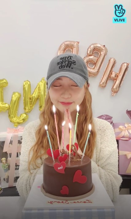 WFKSecretNumber's tweet photo. 🧡VitaMINJI Day🧡

•220331•

📸Capture📸 

if you guys missed it, just click the link below!!!
🔗https://t.co/MaSIyc5nNo

#OurVitaMinjiDay
#HAPPY_MINJI_DAY
#오늘은_말랑오렌지_민지_데이
@5ecretNumber https://t.co/T0ot9PR01g