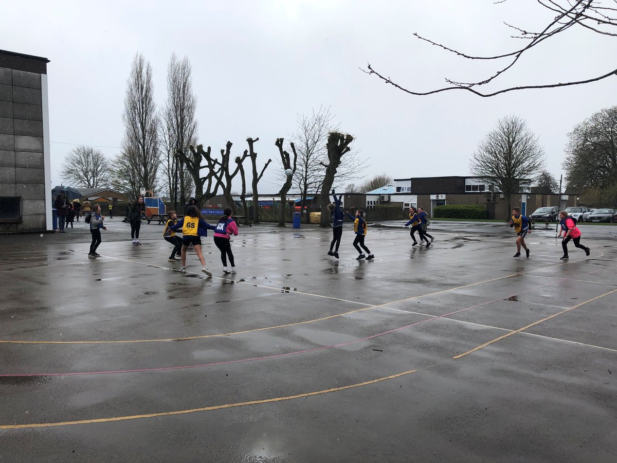 DeltaEGarforth's tweet photo. Some photos of our amazing netball team https://t.co/ZKhJ9OZPUJ