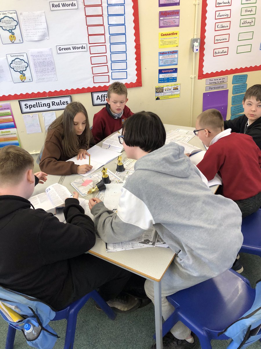 stserfs7's tweet photo. Yesterday we were brushing up on our dictionary skills by competing against each other! This is such an important skill and everyone managed to complete the challenge 📚 https://t.co/VQqyjWLW6M