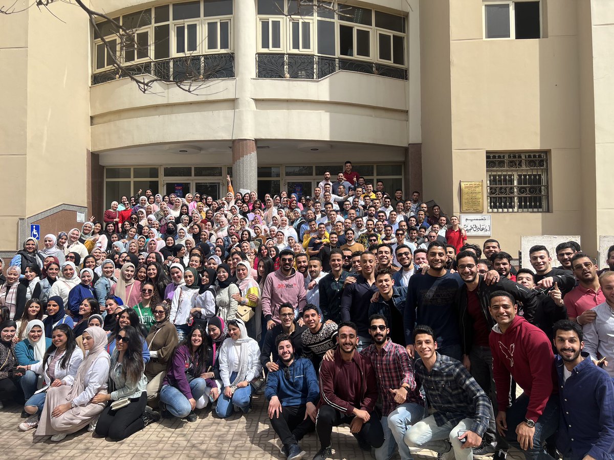 Hamza99880's tweet photo. #FLES22🤍⚖️🎓 https://t.co/VcYqrsOMez