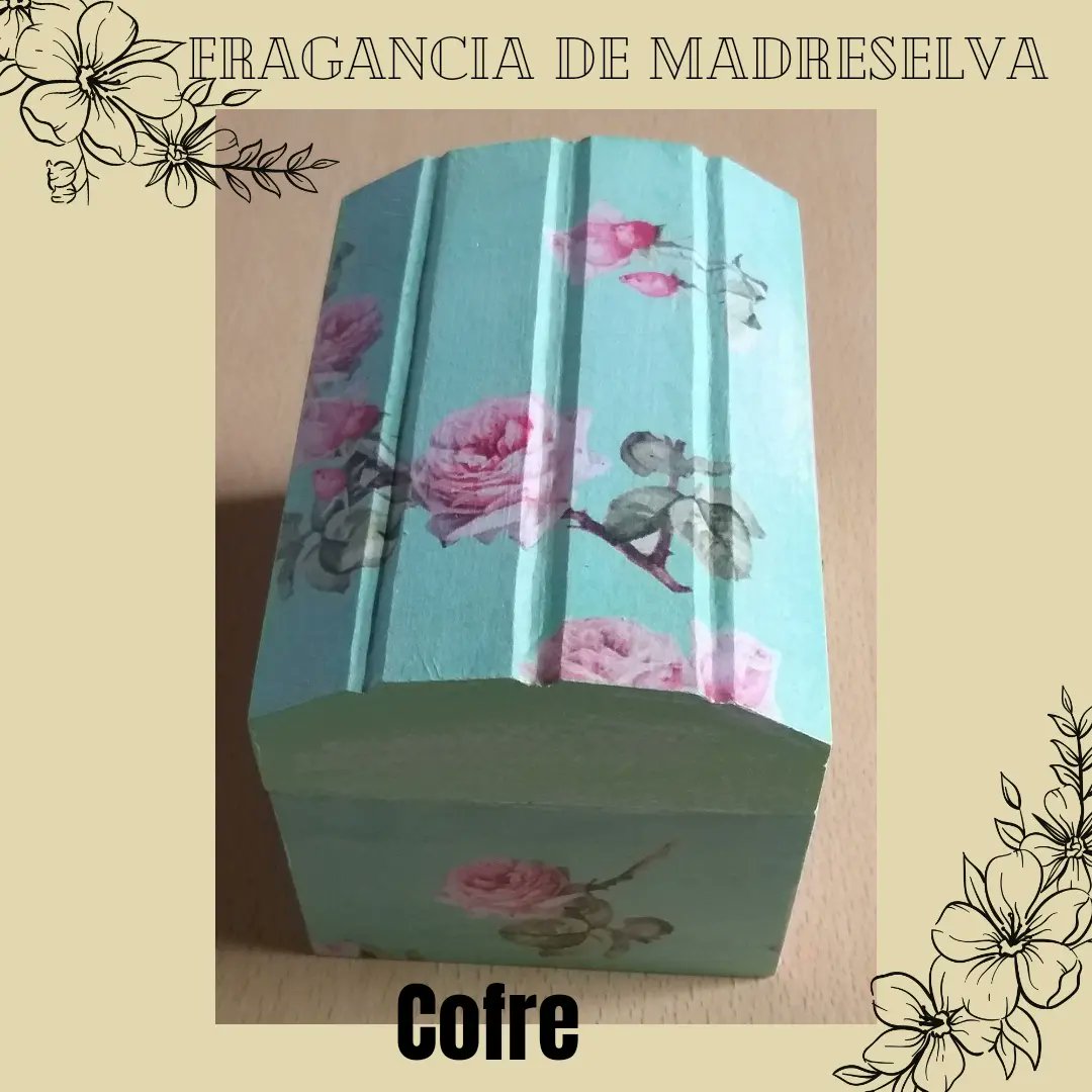 PatyMeoqui's tweet photo. ｡◕‿◕｡ C O F R E 

🥰 Un hermoso  Cofre para organizar esos detalles que querés tener cerquita🙂 

✔️ Técnicas decoupage y decapado
✔️ Medidas 14x10x10
✔️ Disponible entrega inmediata
🌹Para un regalo especial
#regalosartesanales #regalosúnicos  #cofres #fraganciademadreselva https://t.co/Di3KLDMymJ