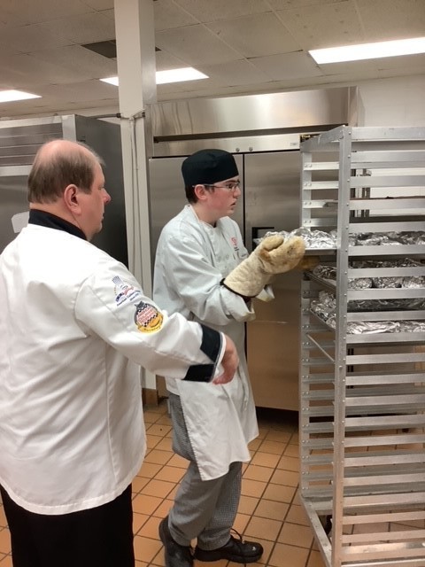 CPACTC's tweet photo. Equally reliable are our @cpactc #guestchefs: Chef Gipe, Chef Reis and Chef Roebuck step into #culinaryarts to work along side Instructor Chef Miller and Students to prepare the OAC Dinner. #opportunitiesunlimited #miller #kann #March2022 https://t.co/GoVWLhr5Rc