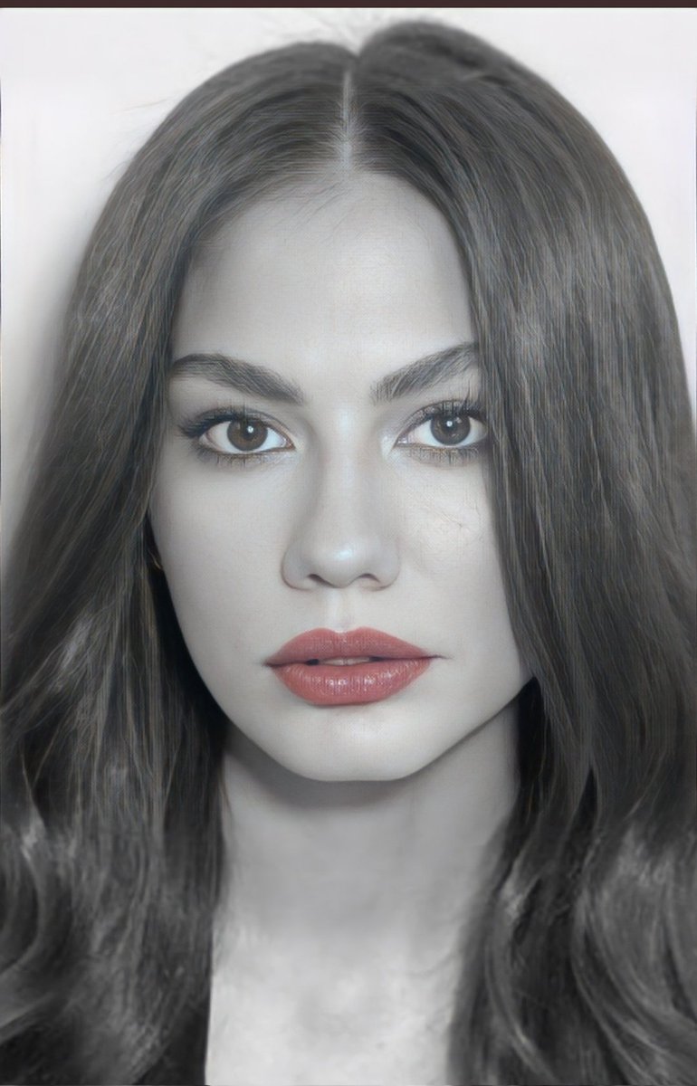 Kalemle çizilmiş gibisin cok güzelsin.💋❤#DemetÖzdemir
