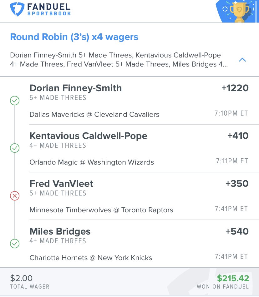 JAHandthePEOPLE's tweet photo. Another huge night in the discord! @ET10_4 was 1 three pointer away from turning $1 into 2.6k! Thank god for RRs! https://t.co/9cSRd23zDz