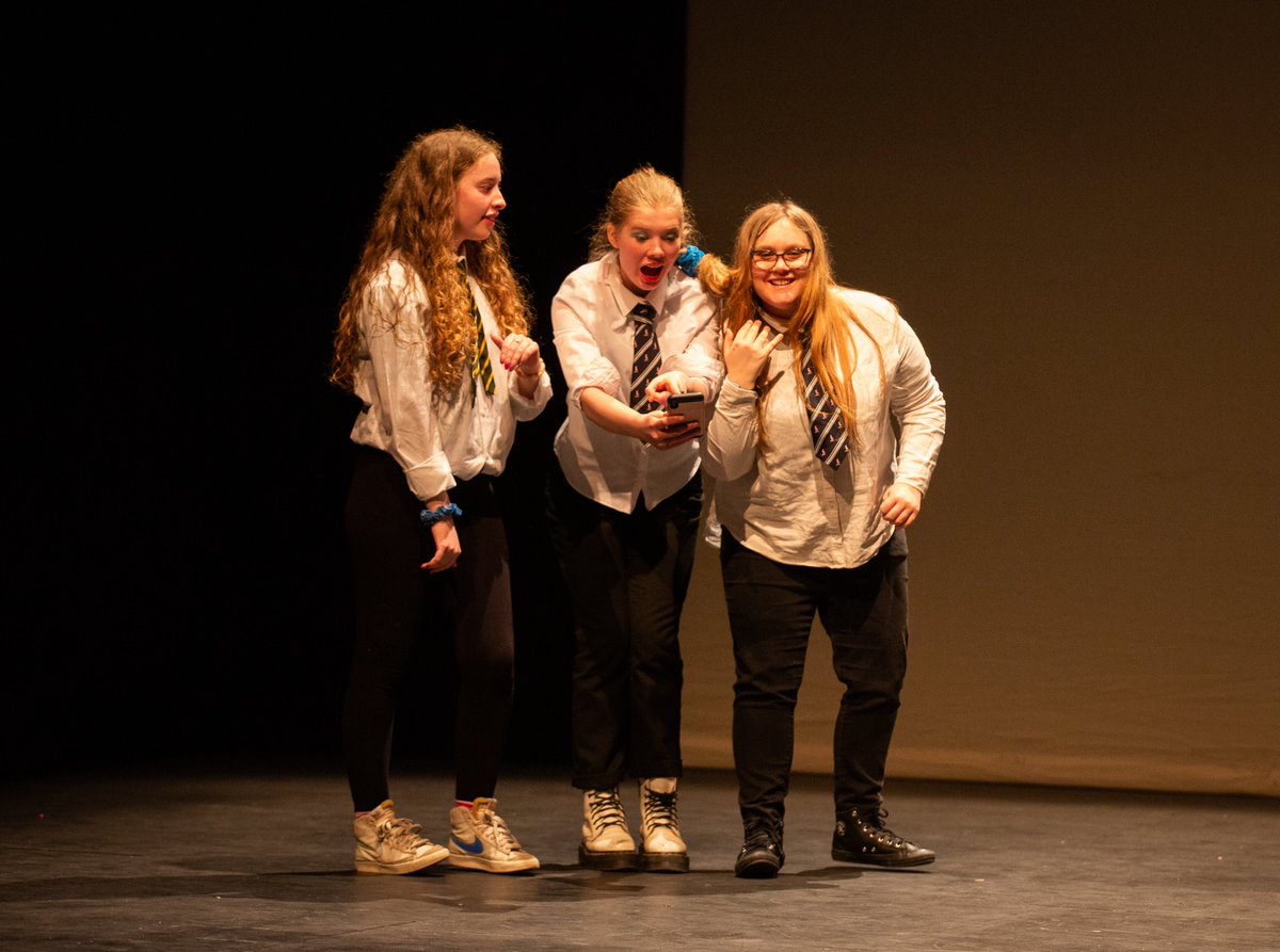 LeedsPlayhouse's tweet photo. Our Youth Theatre is committed to raising young people’s creative aspirations and developing their theatre-making skills. With weekly sessions and a collaborative process, it produces work that responds to the lives of young people.
 
Find out more >> https://t.co/5ft7pqbOJe https://t.co/chJvCpiPPE