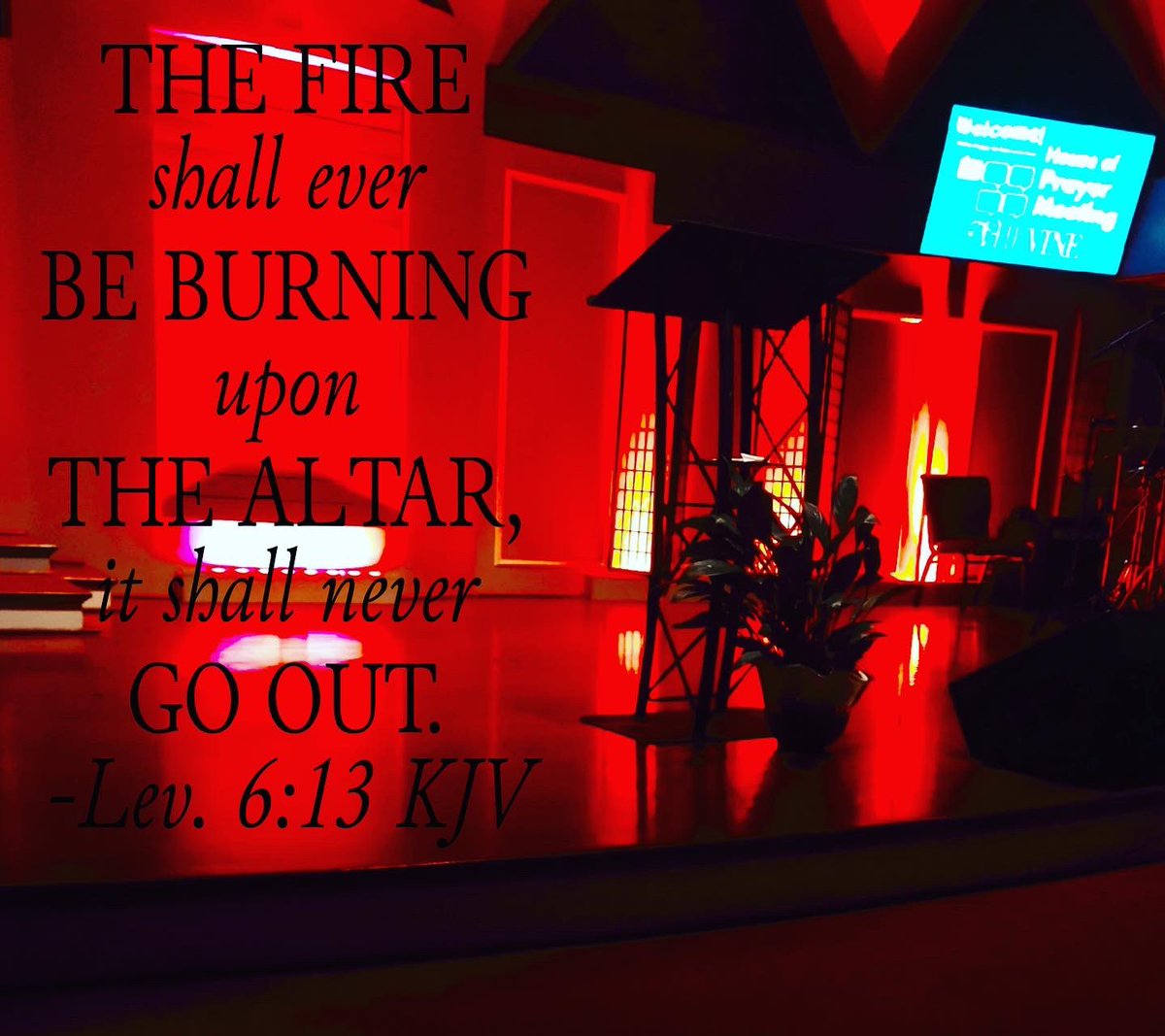 TheVineBham's tweet photo. The serving priest prays for more than himself, he also intercedes for others before God. As a priest, we must assume the daily task of praying.
1. Salvation for those who do not yet know Christ.
2. Healing for the sick and oppressed. https://t.co/enspGAyYNe