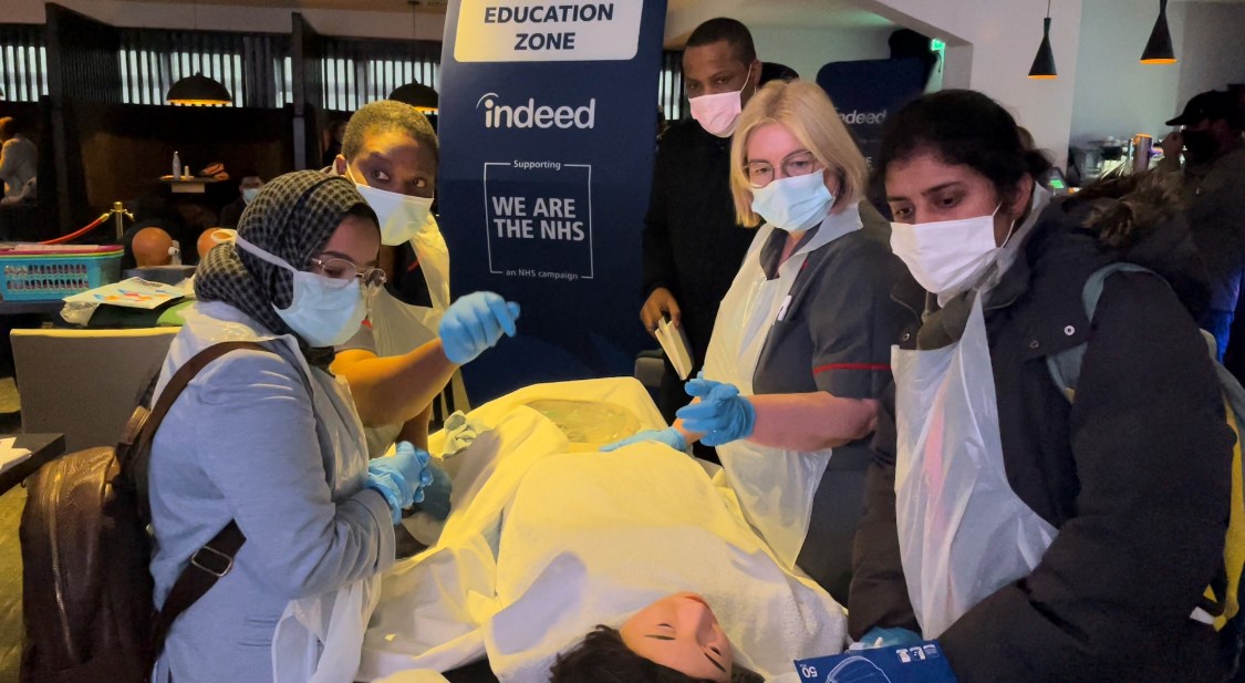 teamCNO_'s tweet image. Yesterday’s #WeAreHCSWs recruitment event with @IndeedUK, @MSEHospitals and @JoinMSEHospital was another great success with more than 170 offers made to join the #MSETeam!

Thank you to everyone who has been working hard to make this possible. #WeAreTheNHS #teamCNO