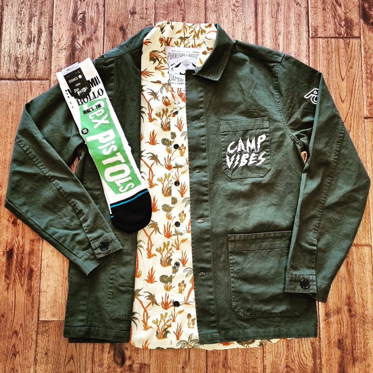 chapterwear's tweet photo. New Poler jacket £120, Hawaiian shit £60 and Stance Sex Pistols socks £16.99
•
•In store and online.
•
#loveleam #lovelocal #leamingtonspa #leamington #versewomens #chapterclothing #polerstuff #stance https://t.co/5h6OqOj1x8