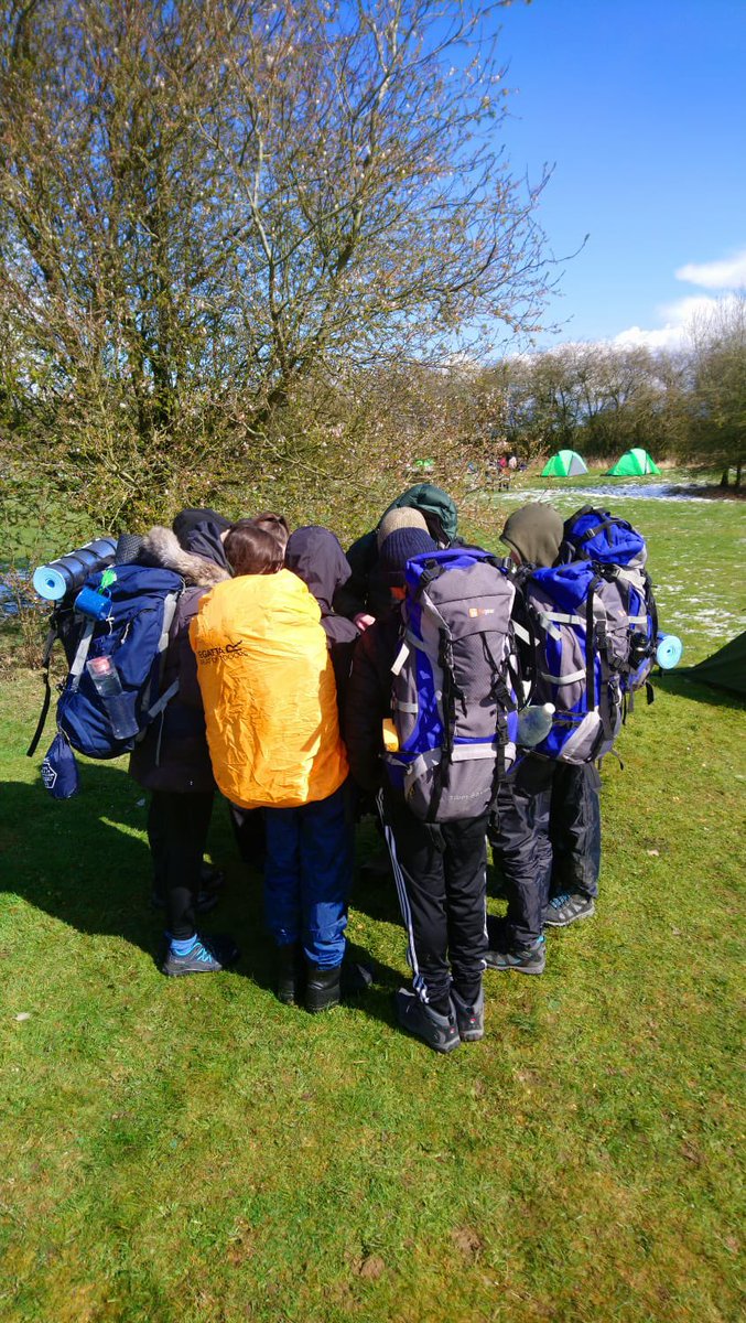 StPaulsLeicDofE's tweet photo. The βοΈ is out just in time for some navigation skills. #DofEtraining https://t.co/82UsylNTvM