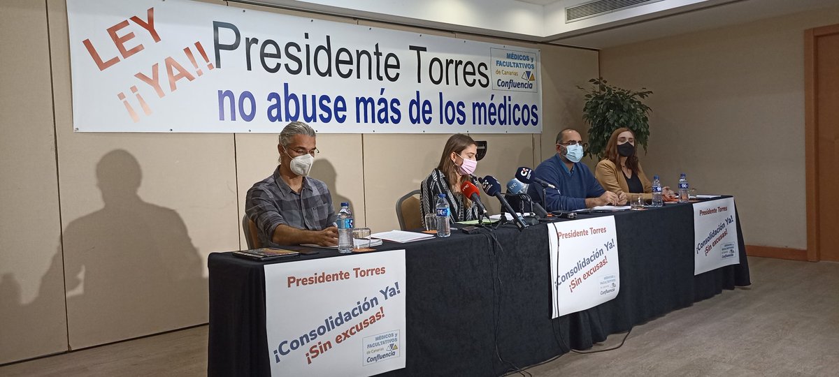 Rueda de prensa de la Mesa de Confluencia de Médicos y Facultativos de área de Canarias, pidiendo soluciones.
<a href="/avtorresp/">Ángel Víctor Torres Pérez</a> <a href="/SanidadGobCan/">Sanidad Gobcan</a>
#blastrujillo     #consolidacionya #siexcusas