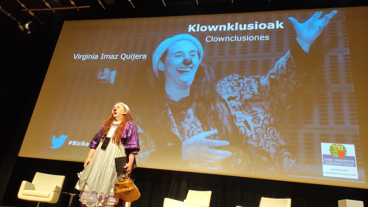 garbinelarralde's tweet photo. #BizikasirekinBAT  ongi bukatzen ari gara @virginiaima -rekin irribarre batzuk botatzen emozioak askatzeko 😃😃 https://t.co/F8VctIXUoW