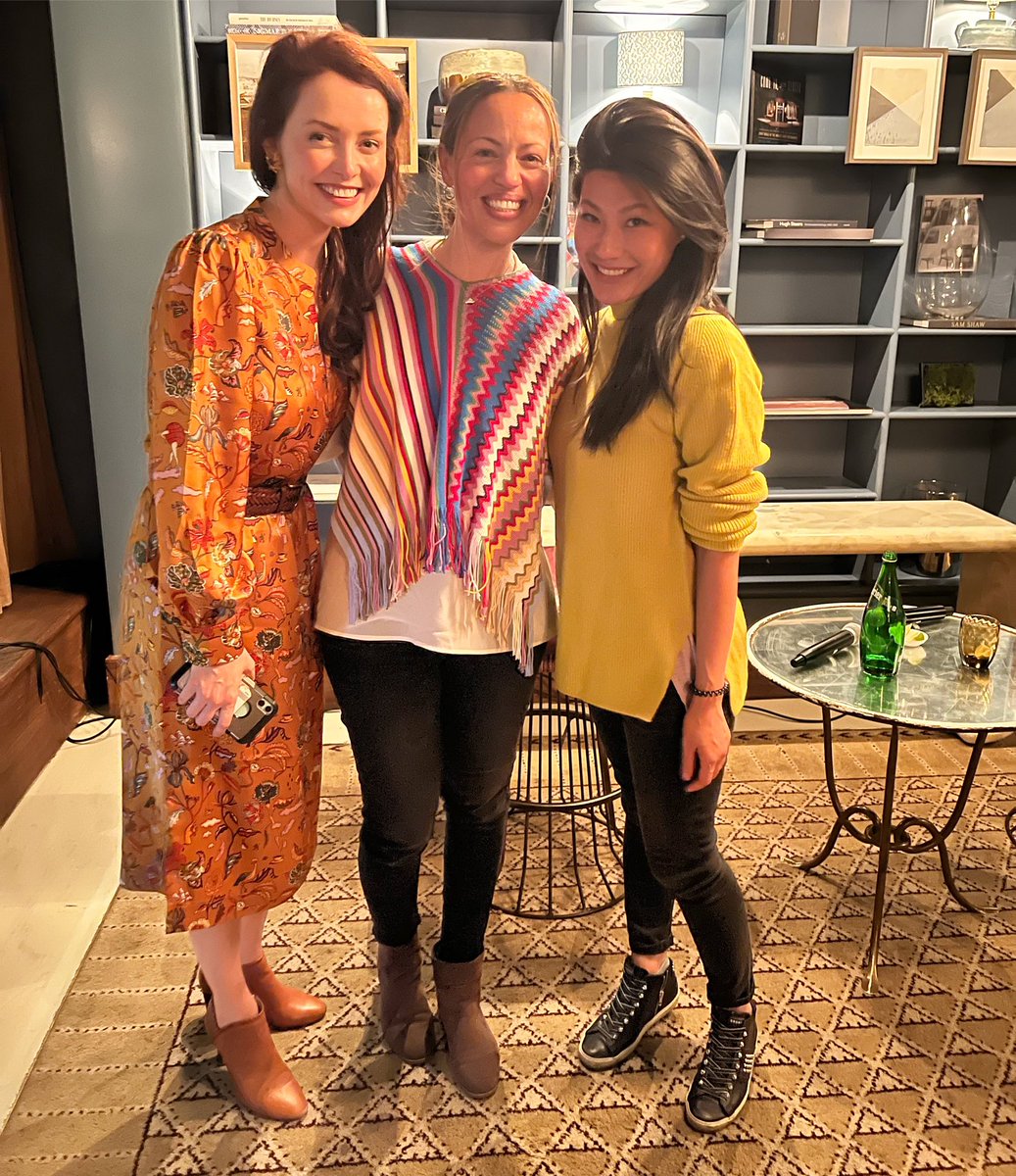 LindseyBoylan's tweet photo. So proud to know these strong trail-blazing women. When we fight for change, we are never alone. Love you @deardrewdixon and @EvelynYang and so happy we finally got a group hug. https://t.co/alrrdHAKty