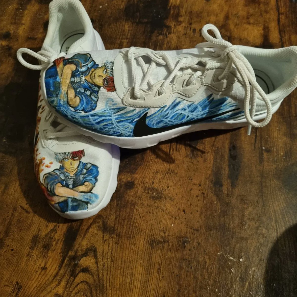 parrypaints's tweet photo. Shies done for my daughter. #MyHeroAcademia #Nike #shoesaddict https://t.co/cYLcHu2gwl
