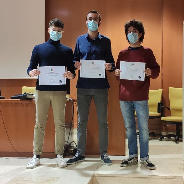 GDGC_Valladolid's tweet image. 🔙El pasado viernes 25 de marzo, aprovechando la jornada de puertas abiertas en la Escuela de Ingeniería Informática de Valladolid, realizamos una pequeña entrega de premios a los ganadores del hub del #GoogleHashCode 2022 de Valladolid.
🥳¡Enhorabuena al equipo send_pepes!