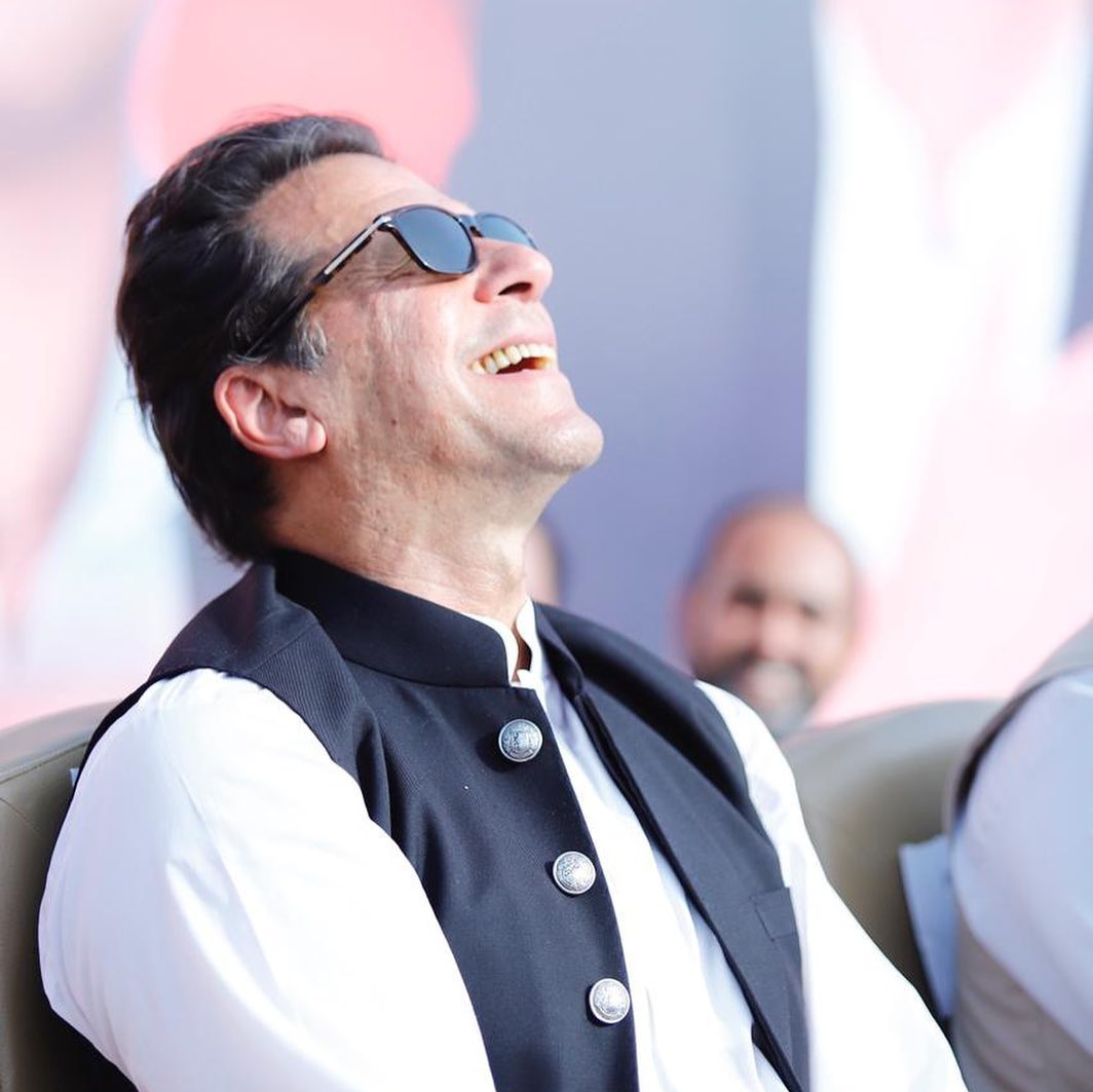 MujahidAbbasta1's tweet photo. وہ اپنی خو  نہ چھوڑیں گے ہم اپنی وضع کیوں بدلیں

#نیازی_دا_قصور_امریکی_غلامی_نامنظور https://t.co/3xaaEzPDz3