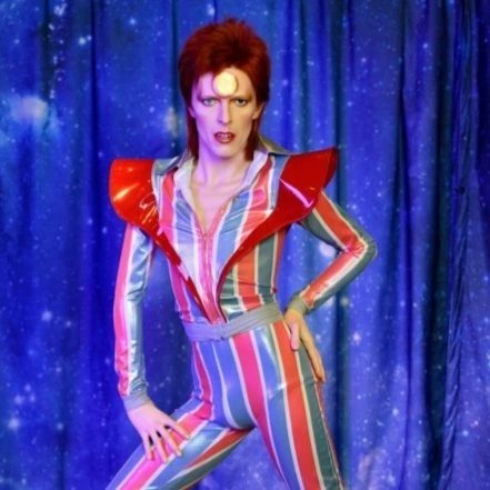AATMClub's tweet photo. Ziggy Stardust is in Madame Tussauds London👀

We're back tomorrow! April is already here so make sure to join us from 9pm.
https://t.co/ElCZksCS8I 

#madametussauds #ziggystardust #davidbowie https://t.co/JqD0g0UsH1