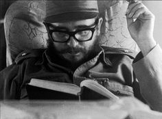 'Un buen libro puede quitarme el sueño'. #Fidel 

#VamosConTodo
#CubaEsCultura

#DíaDelLibroCubano