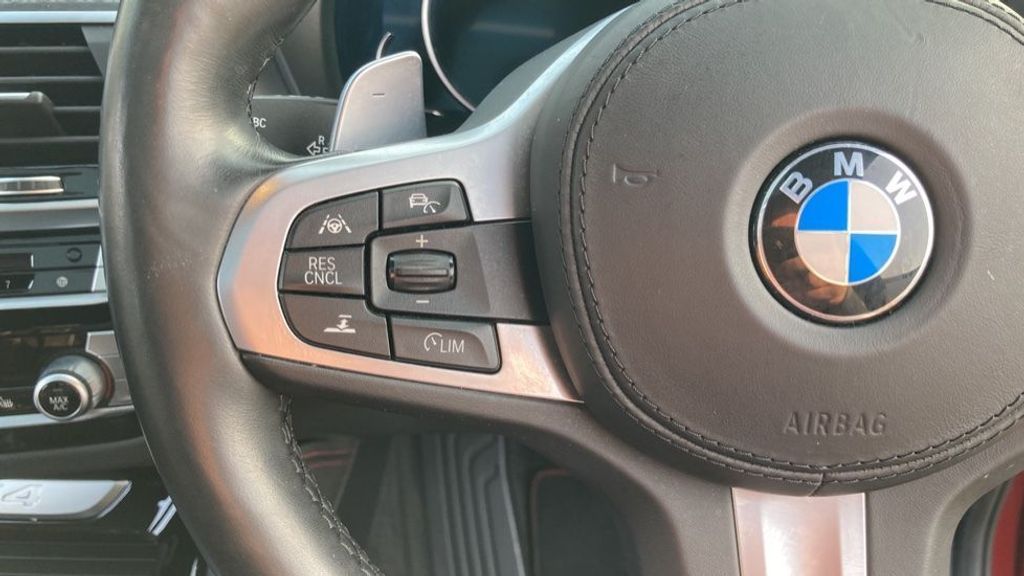 habmwgroup's tweet photo. If you want options, you may want our #UsedCaroftheWeek in the form of this Flamenco Red 💃 BMW X4 xDrive20d M Sport X with a panoramic sunroof, Driving & Parking Assistant Plus, Head-Up Display and so much more.
See more at https://t.co/08rcZXmDUl
📍 Stephen James BMW Woolwich https://t.co/hleXfdmrKb