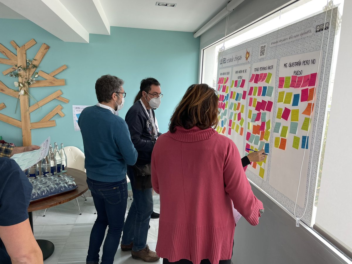 malusalsol's tweet photo. Taller APAGANDO FUEGOS desde Krakatoa. !!! Aqui se comparte!!!!Juntos lo hacemos mejor.  #APE #AndaluciaFP #Aulasdeemprendimiento @ies_nieves https://t.co/LHi8rHMLgz