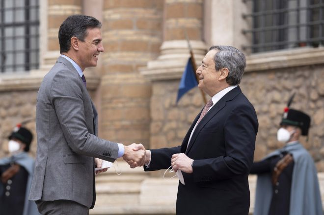🇪🇸🇮🇹 Italia y España discutirán la creación de un gasoducto entre Barcelona e Italia para proveer de energía al norte de Europa.

La compañía italiana Snam ya ha iniciado los estudios de viabilidad del proyecto.