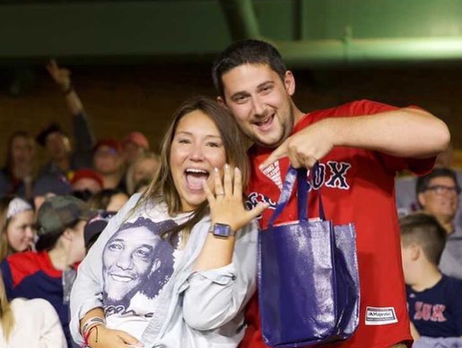 kittycait17's tweet photo. @RedSox @newbalance @NB_Baseball To meet @45PedroMartinez!! After all I did get engaged in September at Fenway in a shirt with the legend’s head on it ♥️♥️♥️ #GiftOfSox https://t.co/6uGveZVXXQ