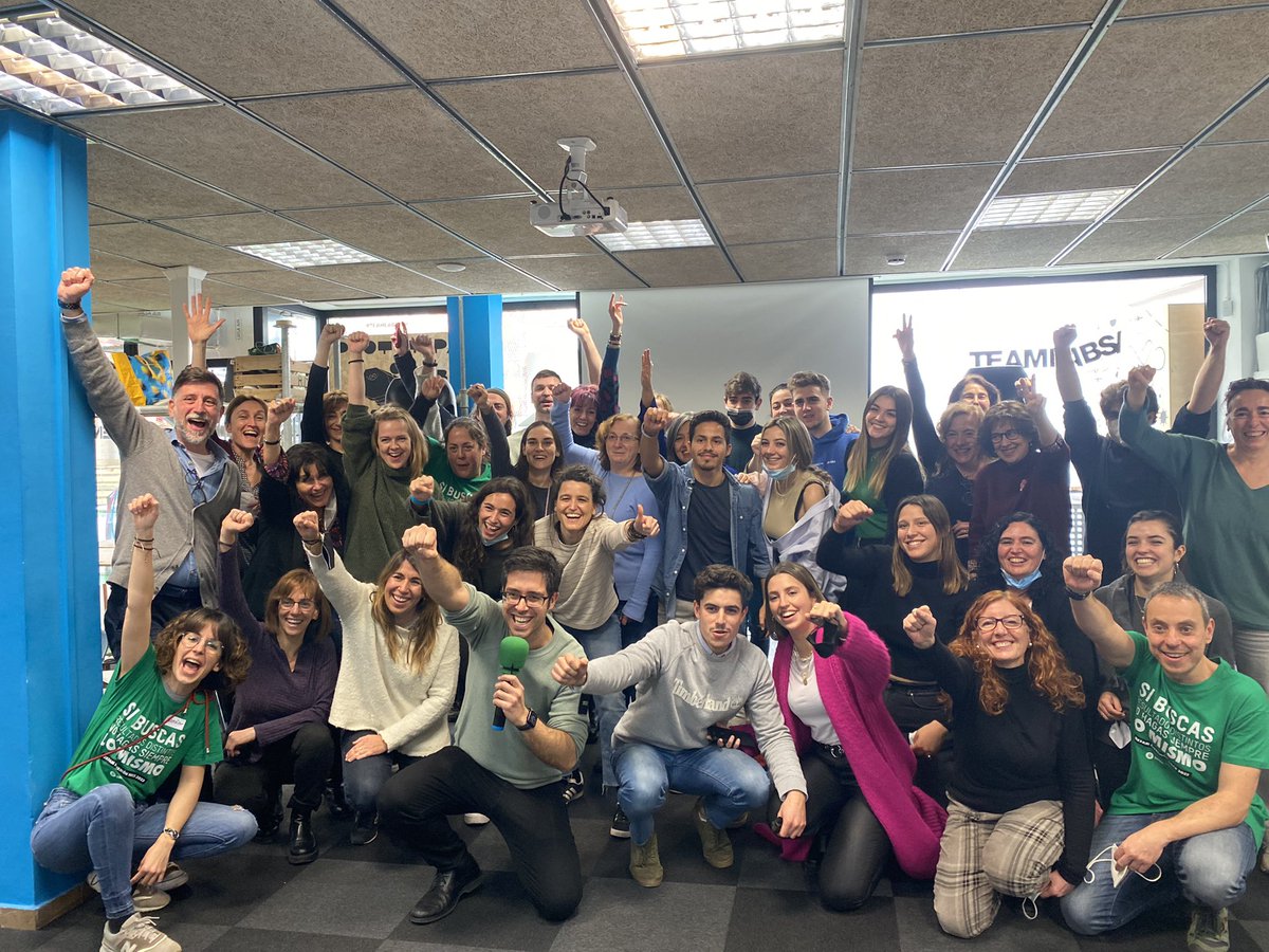 teamlabs's tweet photo. Aprendizaje, trabajo en equipo, retos, ganas y satisfacción 🚀 estos son los ingredientes para dos días increíbles de #OxfamIntermónHack 🚀 gracias @OxfamIntermon @sngular @SngularTeamlabs https://t.co/3adx4Z0gRg