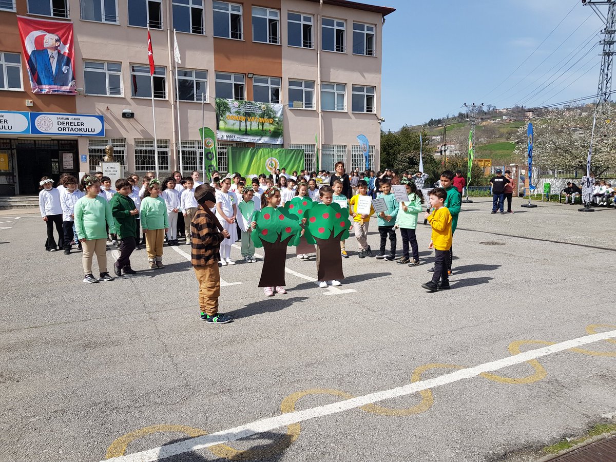 DerelerIlkokulu's tweet photo. Öğretmen ve öğrencilerimiz tarafından hazırlanan drama, piyes, şiir ve koro çalışmaları ile sergimiz katılımcıların büyük beğenisini topladı.
@mahmutlu
@ibrahimsandikci
@OrmanSamsun
@ZahitKoseoglu
@CanikMem
@DerelerIlkokulu https://t.co/tcAI9ndTiU